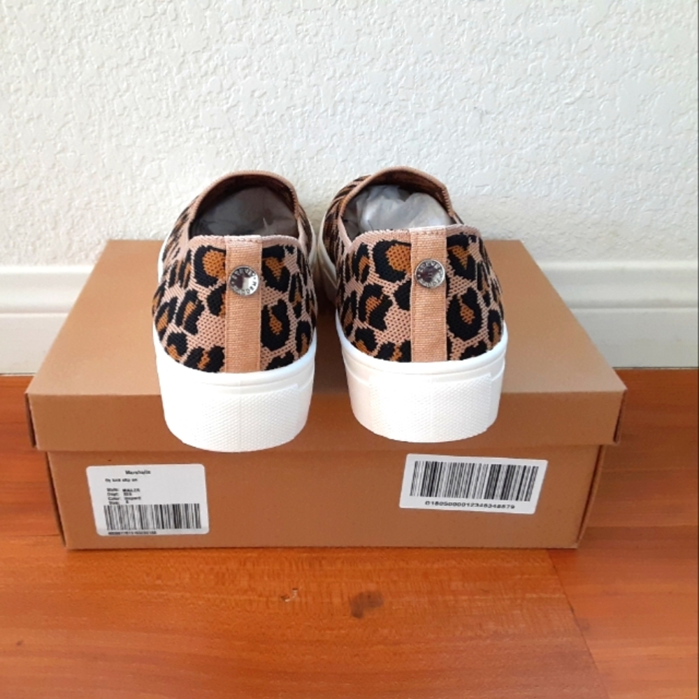 Steve Madden - Picture 3 of 5